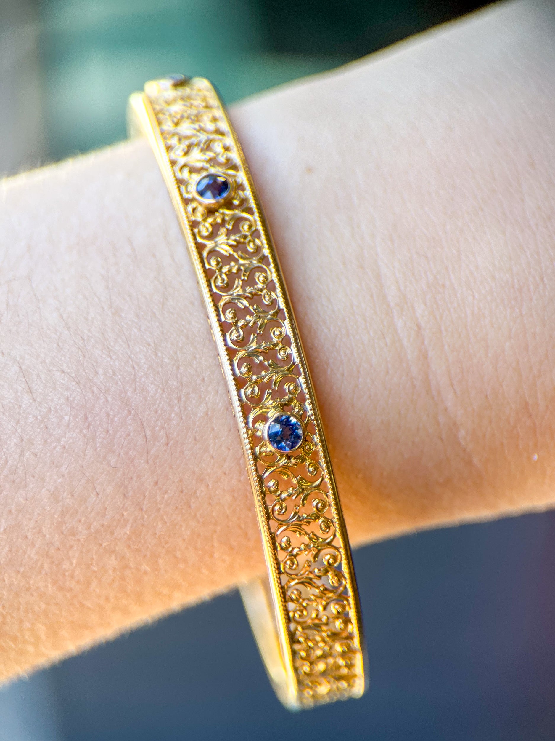 Edwardian Montana Sapphire Filigree Bangle