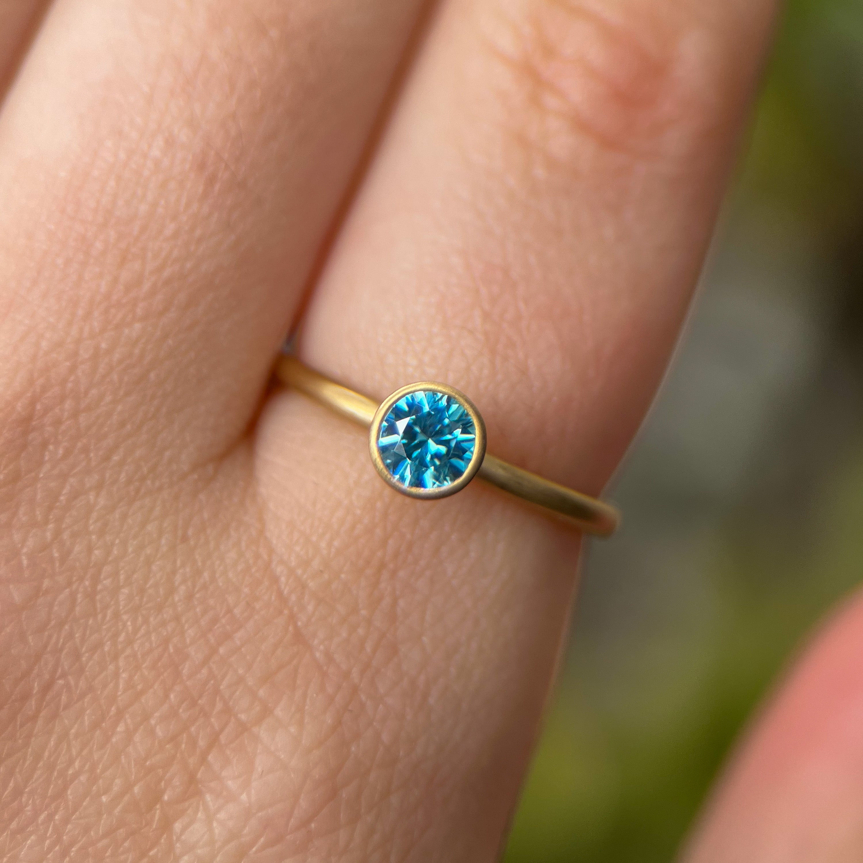 Round Blue Zircon Yumdrop Ring